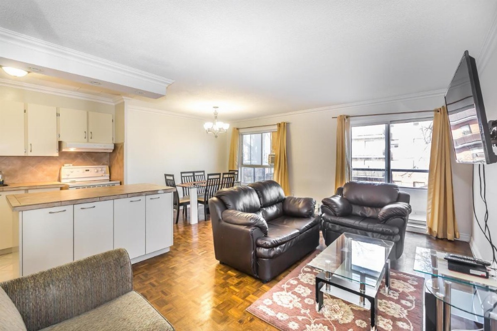 Toronto Furnished Living- Scarborough Image 12