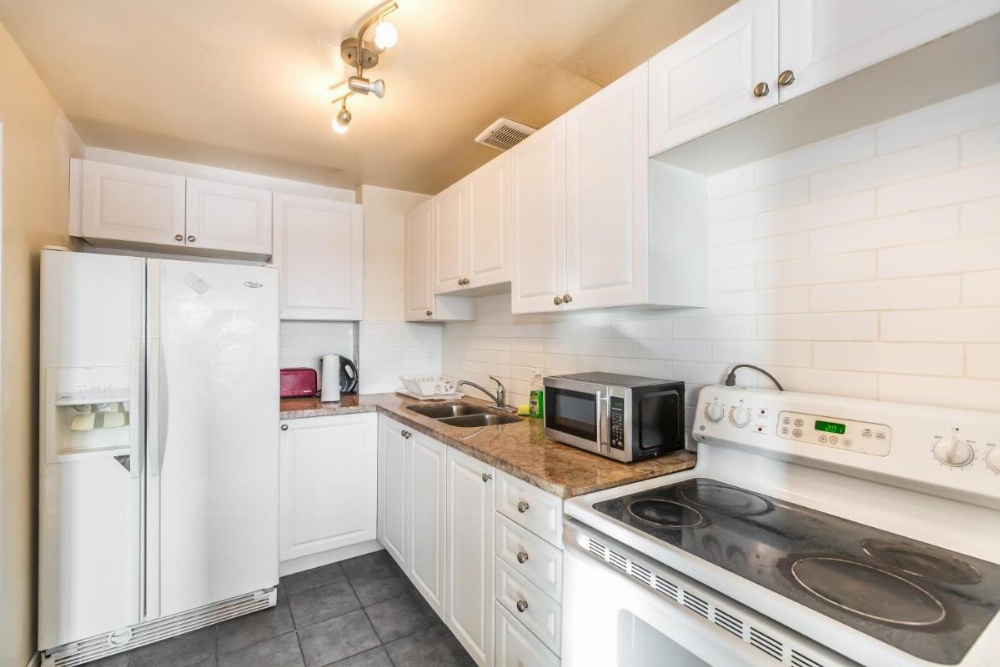 Toronto Furnished Living- Scarborough Image 27