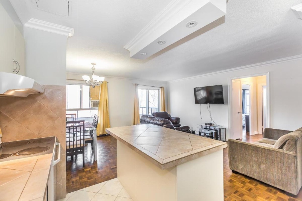 Toronto Furnished Living- Scarborough Image 6